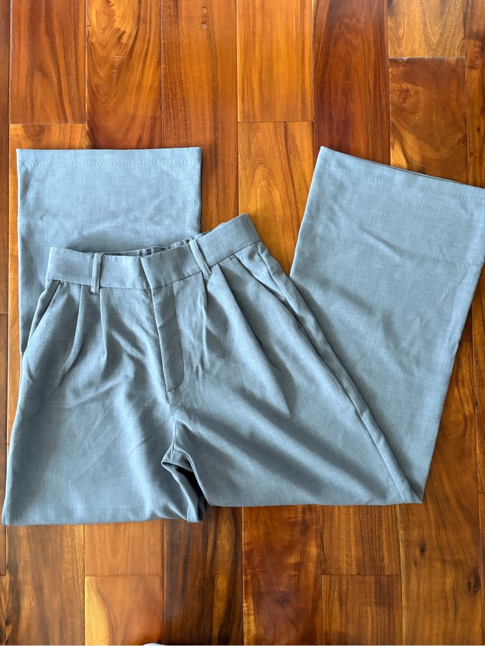 Abercrombie Gray Wide Leg Trousers